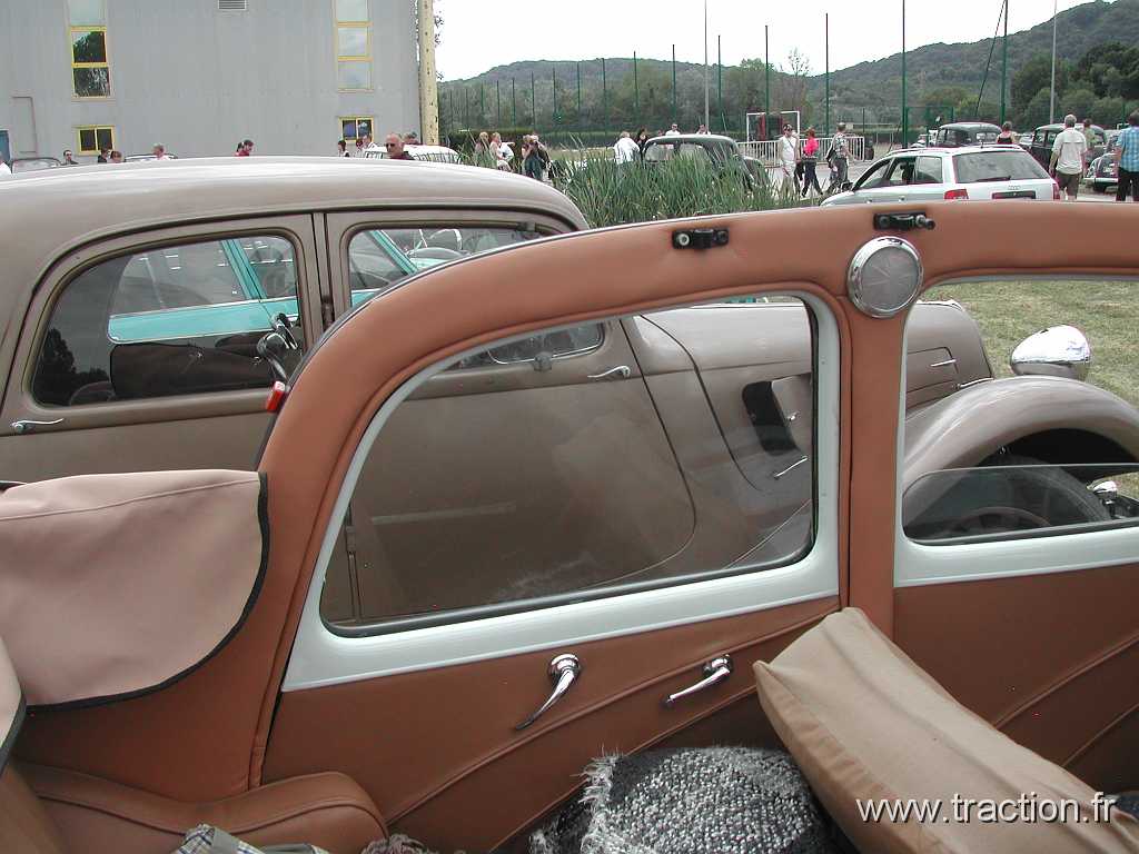 2014_Madine (112).JPG - 29ème Retro Meus'Auto au Lac de Madine, Citroen Traction 11B découvrable